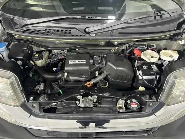 ホンダ Ｎ ＢＯＸ カスタム SSブラックSパッケージ 佐賀県 2016(平28)年 5.6万km クリスタルブラックパール 純正8インチナビ/フルセグTV/CD/DVD/Bluetooth/バックカメラ/横滑り防止装置/オートライト/HIDヘッドライト/フォグライト/ビルトインETC/両側パワースライドドア/運転席・助手席シートヒーター/後席サンシェード/シートバックテーブル/純正フロアマット/ISOFIX対応シート/電動格納ミラー/純正14インチアルミホイール