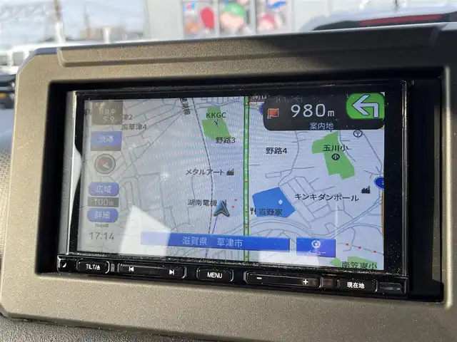 スズキ ジムニー XC 滋賀県 2023(令5)年 0.2万km ジャングルグリーン 禁煙車/社外ナビ/Bluetooth/バックカメラ/ドライブレコーダー/ＬＥＤライト/シートヒーター/スズキセーフティサポート/・デュアルセンサーブレーキサポート/・誤発進抑制機能/・車線逸脱警報機能/・ふらつき警報機能/・先行車発進お知らせ機能/・標識認識機能/・ハイビームアシスト/クルーズコントロール/電動格納ミラー/スマートキー/電動格納ミラー/革巻ステアリング/ステアリングスイッチ