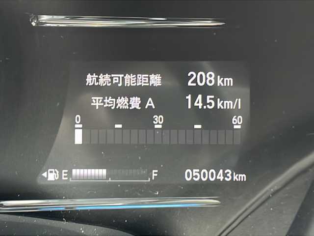 ホンダ ヴェゼル ハイブリッド 秋田県 2016(平28)年 5万km ホワイトオーキッドパール ワンオーナー/純正メモリーナビ/　CD/DVD/SD/　フルセグTV/Bluetooth/バックカメラ/ビルトインETC/衝突軽減ブレーキ/追従クルーズコントロール/レーンキープ機能/横滑り防止/パドルシフト/LEDヘッドライト/フォグライト/シートヒーター/モデゥーロエアロ