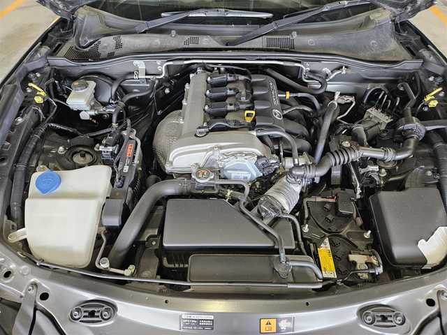 マツダ ロードスター ＲＦ VS 福岡県 2017(平29)年 4.9万km マシーングレープレミアムM 純正ナビ(Bluetooth/CD/DVD)/フルセグTV/パワーリトラクタブルハードトップ/バックモニター/ドライブレコーダー/クルーズコントロール/セーフティパッケージ/・ブラインドスポットモニタリング/・車線逸脱警報システム/・アダプティブフロントライティングシステム/・ハイビームコントロールシステム/LEDヘッドランプ/オートライト/オートエアコン/本革巻きステアリング/ステアリングスイッチ/パドルシフト/オーバーンナッパ革シート/両席シートヒーター/純正17インチアルミホイール/アドバンストキーレスエントリーシステム/プッシュスタートボタン/禁煙車