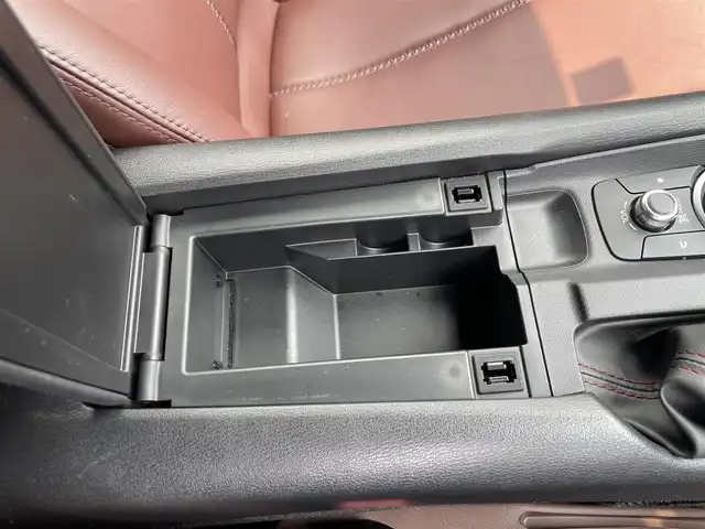 マツダ ロードスター ＲＦ VS 福岡県 2017(平29)年 4.9万km マシーングレープレミアムM 純正ナビ(Bluetooth/CD/DVD)/フルセグTV/パワーリトラクタブルハードトップ/バックモニター/ドライブレコーダー/クルーズコントロール/セーフティパッケージ/・ブラインドスポットモニタリング/・車線逸脱警報システム/・アダプティブフロントライティングシステム/・ハイビームコントロールシステム/LEDヘッドランプ/オートライト/オートエアコン/本革巻きステアリング/ステアリングスイッチ/パドルシフト/オーバーンナッパ革シート/両席シートヒーター/純正17インチアルミホイール/アドバンストキーレスエントリーシステム/プッシュスタートボタン