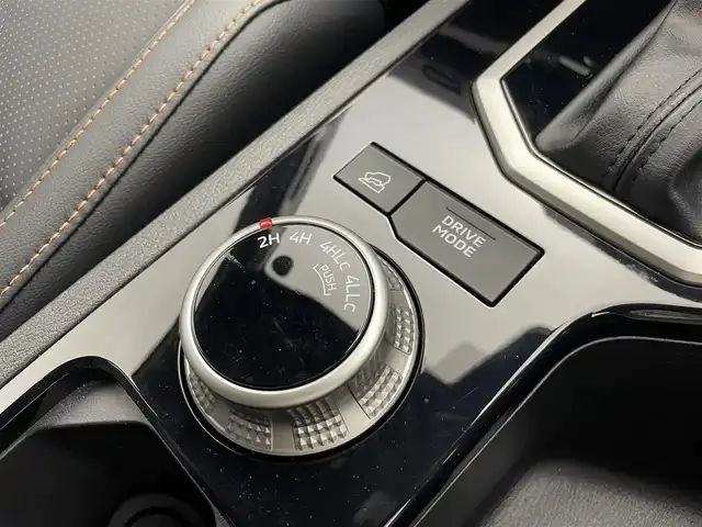 三菱 トライトン GSR 茨城県 2024(令6)年 0.4万km オレンジ 純正ディスプレイオーディオ/・ナビキット（機能）あり/全方位カメラ/フルセグ再生可/レーダークルーズコントロール/クリアランスソナー/ステアリングヒーター/ブラインドスポットモニター/レザーシート/シートヒーター/純正アルミホイール/純正フロアマット