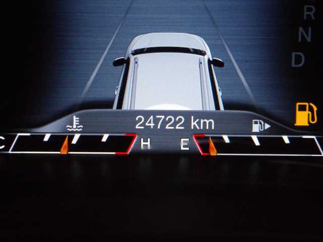 クライスラー・ジープ ジープ チェロキー トレイルホーク 岐阜県 2019(令1)年 2.5万km 黒 ACC/純正ナビ/Bluetooth/リアカメラ/サイドカメラ/パワーシート前席/自動緊急ブレーキ/側面距離警告/パークセンス/リアパークセンスブレーキアシスト/ブラインドスポット警告/ヒルスタートアシスト/ルーフレール/ETC/前後ドラレコ