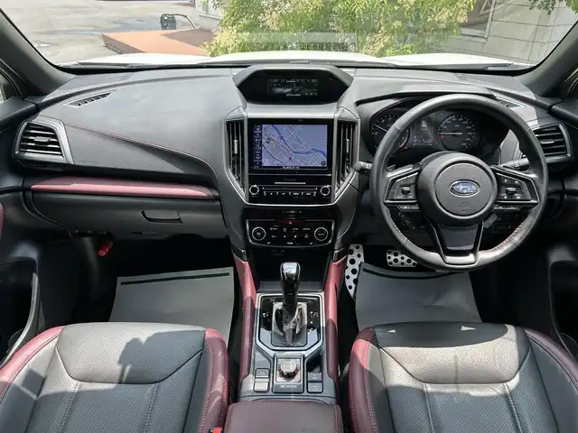 スバル フォレスター STIスポーツ 岡山県 2022(令4)年 3.4万km クリスタルホワイトP DIATONEサウンド8インチナビ/フルセグTV、CD、DVD、Bluetooth、AM、FM/バックカメラ/純正前方ドライブレコーダー/スマートルームミラー/パワーバックドア/パドルシフト/ドライバーモニタリング/運転席メモリーシート/前席シートヒーター/ETC/STIロゴ入り専用シート/STIパフォーマンスマフラー/プリクラッシュブレーキ/全車速追従機能付きクルーズコントロール/AT誤発進抑制制御＆AT誤後進抑制制御/車線逸脱抑制制御/ふらつき警報
