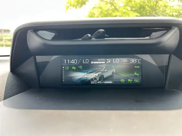 スバル フォレスター STIスポーツ 岡山県 2022(令4)年 3.4万km クリスタルホワイトP DIATONEサウンド8インチナビ/フルセグTV、CD、DVD、Bluetooth、AM、FM/バックカメラ/純正前方ドライブレコーダー/スマートルームミラー/パワーバックドア/パドルシフト/ドライバーモニタリング/運転席メモリーシート/前席シートヒーター/ETC/STIロゴ入り専用シート/STIパフォーマンスマフラー/プリクラッシュブレーキ/全車速追従機能付きクルーズコントロール/AT誤発進抑制制御＆AT誤後進抑制制御/車線逸脱抑制制御/ふらつき警報