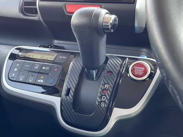 ホンダ Ｎ ＢＯＸ G ターボ Lパッケージ 新潟県 2014(平26)年 8.7万km プレミアムホワイトパール 純正SDナビ(VXM-142VFi)/CD/DVD/BT/フルセグテレビ/バックカメラ/ETC/ドライブレコーダー/クルーズコントロール/両側パワースライドドア/ベンチシート/革調シートカバー/ステアリングスイッチ/パドルシフト/スマートキー/プッシュスタート/キセノンヘッドライト/オートライト/社外14インチアルミホイール/純正14インチAW夏タイヤ車載