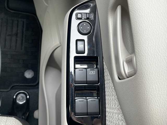 日産 デイズ X 道東・釧路十勝 2023(令5)年 1.1万km アッシュブラウンM 4WD/ナビ　/　(AM/FM/CD/DVD/BT)/ETC/バックカメラ/シートヒーター/純正14インチAW/社外フロアマット/ドアバイザー/アイドリングストップ/コーナーセンサー/オートライト/オートマチックハイビーム/ライトレベライザー/フォグランプ/盗難防止装置/ABS/横滑り防止装置/USB入力端子