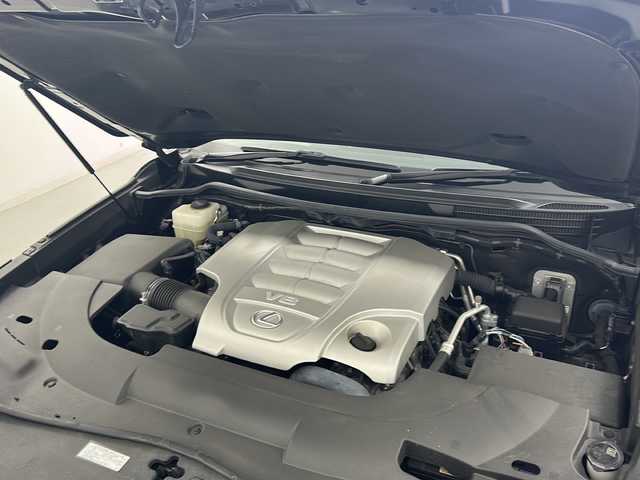 レクサス ＬＸ 570 宮城県 2016(平28)年 4.9万km スターライトブラックガラスフレーク マークレビンソンサウンド/ムーンルーフ/リアシートエンターテインメントシステム/モデリスタエアロ（F.R）/クーラーボックス/車高調整（純正エアーサスペンション）/パノラミックビューモニター/Lexus Safety System＋/・プリクラッシュセーフティ/・レーンディパーチャーアラート/・レーダークルーズコントロール/・オートマチックハイビーム/ブラインドスポットモニター/ヘッドアップディスプレイ/電動リアゲート/メーカーOPナビ/・BT.CD.DVD.Blu-ray.USB.SD/・フルセグTV/レザーシート/・前席パワーシート/・D席シートメモリー/・1.2列目シートヒーター/・1.2列目シートベンチレーション/ウッドコンビステアリング/・ステアリングヒーター/・パドルシフト/・ステアリングスイッチ/ビルトインETC2.0/純正ドライブレコーダ（F）/三眼LEDヘッドライト/LEDフォグライト/プッシュスタート/・スマートキー×2/・カードキー/アイドリングストップ/純正フロアマット/純正21インチAW/ドアバイザー/ロールサンシェード/ワイヤレス充電器/レーダー探知機