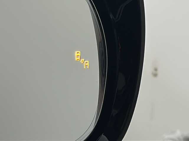 レクサス ＬＸ 570 宮城県 2016(平28)年 4.9万km スターライトブラックガラスフレーク マークレビンソンサウンド/ムーンルーフ/リアシートエンターテインメントシステム/モデリスタエアロ（F.R）/クーラーボックス/車高調整（純正エアーサスペンション）/パノラミックビューモニター/Lexus Safety System＋/・プリクラッシュセーフティ/・レーンディパーチャーアラート/・レーダークルーズコントロール/・オートマチックハイビーム/ブラインドスポットモニター/ヘッドアップディスプレイ/電動リアゲート/メーカーOPナビ/・BT.CD.DVD.Blu-ray.USB.SD/・フルセグTV/レザーシート/・前席パワーシート/・D席シートメモリー/・1.2列目シートヒーター/・1.2列目シートベンチレーション/ウッドコンビステアリング/・ステアリングヒーター/・パドルシフト/・ステアリングスイッチ/ビルトインETC2.0/純正ドライブレコーダ（F）/三眼LEDヘッドライト/LEDフォグライト/プッシュスタート/・スマートキー×2/・カードキー/アイドリングストップ/純正フロアマット/純正21インチAW/ドアバイザー/ロールサンシェード/ワイヤレス充電器/レーダー探知機