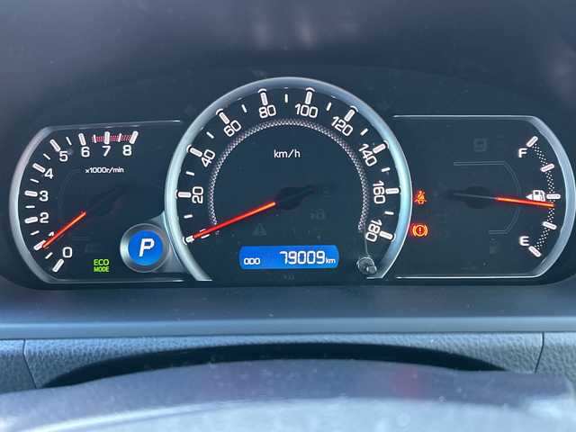 トヨタ ヴォクシー ZS 煌 大阪府 2015(平27)年 7.9万km ホワイトパールクリスタルシャイン 純正9型SDナビゲーション（NSZT-Y64T）/フルセグ/CD/DVD/AM・FM/SD/Bluetooth/バックカメラ/両側電動パワースライドドア/社外前ドライブレコーダー(DC-DR410)/純正ビルトインETC/オートライト/ECO MODE/アイドリングストップ/ステアリングスイッチ/スマートキー2本/プッシュスタート/LEDヘッドライト/純正16インチアルミホイール/純正フロアマット/横滑り防止装置/ドアバイザー