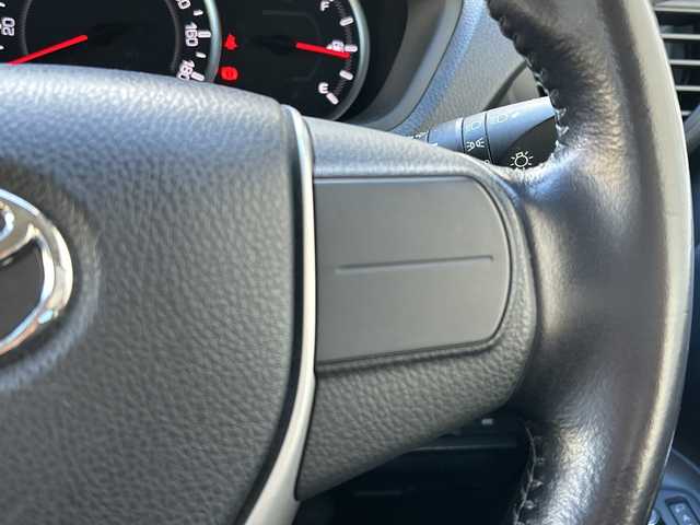 トヨタ ヴォクシー ZS 煌 大阪府 2015(平27)年 7.9万km ホワイトパールクリスタルシャイン 純正9型SDナビゲーション（NSZT-Y64T）/フルセグ/CD/DVD/AM・FM/SD/Bluetooth/バックカメラ/両側電動パワースライドドア/社外前ドライブレコーダー(DC-DR410)/純正ビルトインETC/オートライト/ECO MODE/アイドリングストップ/ステアリングスイッチ/スマートキー2本/プッシュスタート/LEDヘッドライト/純正16インチアルミホイール/純正フロアマット/横滑り防止装置/ドアバイザー