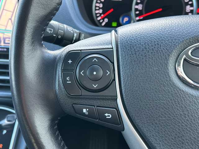 トヨタ ヴォクシー ZS 煌 大阪府 2015(平27)年 7.9万km ホワイトパールクリスタルシャイン 純正9型SDナビゲーション（NSZT-Y64T）/フルセグ/CD/DVD/AM・FM/SD/Bluetooth/バックカメラ/両側電動パワースライドドア/社外前ドライブレコーダー(DC-DR410)/純正ビルトインETC/オートライト/ECO MODE/アイドリングストップ/ステアリングスイッチ/スマートキー2本/プッシュスタート/LEDヘッドライト/純正16インチアルミホイール/純正フロアマット/横滑り防止装置/ドアバイザー