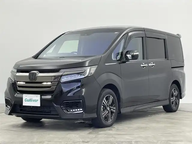 ホンダ ステップワゴン スパーダ eHEV G EXホンダS 群馬県 2022(令4)年 4.4万km プレミアムスパークルブラックパール 純正９インチナビ　バックカメラ　両側パワースライドドア　アダプティブクルーズコントロール　ＬＥＤ　シートヒーター　純正１６インチＡＷ　ステアリングリモコン　ＥＴＣ２．０　ミラー型ドラレコ　禁煙車