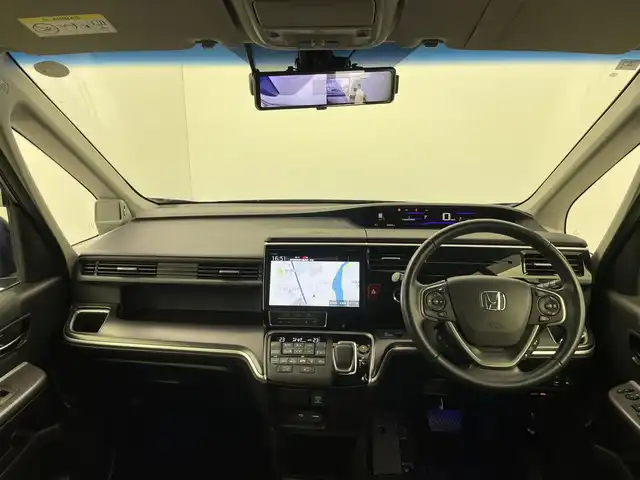 ホンダ ステップワゴン スパーダ eHEV G EXホンダS 群馬県 2022(令4)年 4.4万km プレミアムスパークルブラックパール 純正９インチナビ　バックカメラ　両側パワースライドドア　アダプティブクルーズコントロール　ＬＥＤ　シートヒーター　純正１６インチＡＷ　ステアリングリモコン　ＥＴＣ２．０　ミラー型ドラレコ　禁煙車