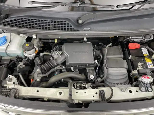 ホンダ Ｎ ＢＯＸ カスタム L ターボ 愛知県 2021(令3)年 2.7万km プラチナホワイトパール 禁煙車/ターボ/ワンオーナー/後期型/ツートンカラー/純正8インチナビ/（CD/DVD/Bluetooth/フルセグTV）/バックカメラ/ホンダセンシング/・衝突被害軽減ブレーキ/・レーダークルーズコントロール/・レーンキープアシスト/・パーキングセンサー/ETC/ドライブレコーダー/シートヒーター/ベンチシート/両側パワースライドドア/LEDヘッドライト/オートライト/フロントフォグランプ/純正15インチアルミホイール/純正フロアマット/スマートキー/プッシュスタート