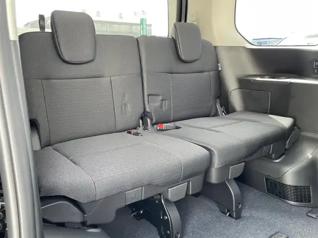 日産 セレナ e－パワー ハイウェイスター V 福岡県 2025(令7)年 0.1万km ダイヤモンドブラック 純正12.3型SDナビ(フルセグTV/HDMI/BT)アラウンドビューモニタープロパイロットエマージェンシーブレーキコーナーセンサーBSM両側パワスラ前後ドラレコETC2.0デジタルインナーミラーシートヒーターUSBポート、タイプC置くだけ充電ハンドルヒーター純正16インチアルミホイールスマートキープッシュスタート