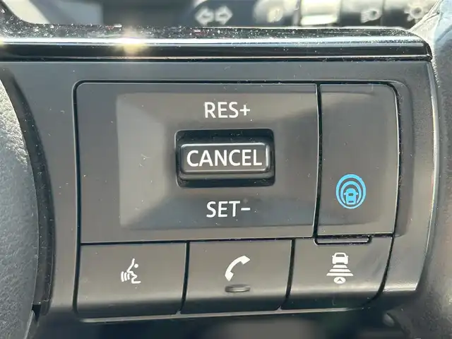日産 オーラ 和歌山県 2021(令3)年 5.4万km ダークメタルグレー メーカーナビ/フルセグTV/(AM/FM/USB/Bluetooth)/全方位カメラ/BOSEプレミアムサウンド/エマージェンシーブレーキ/横滑り防止/レーンキープアシスト/シートヒーター/ステアリングヒーター/電動パーキング/オートホールド/プロパイロット/ステアリングスイッチ/デジタルインナーミラー/ドライブレコーダー/ビルトインETC/置くだけ充電/純正フロアマット/ドアバイザー