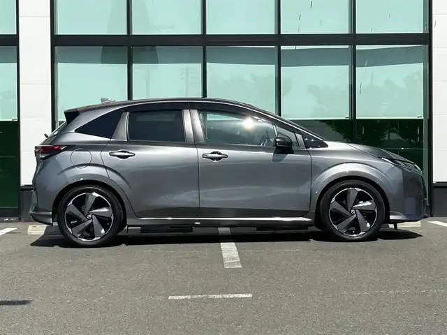 日産 オーラ 和歌山県 2021(令3)年 5.4万km ダークメタルグレー メーカーナビ/フルセグTV/(AM/FM/USB/Bluetooth)/全方位カメラ/BOSEプレミアムサウンド/エマージェンシーブレーキ/横滑り防止/レーンキープアシスト/シートヒーター/ステアリングヒーター/電動パーキング/オートホールド/プロパイロット/ステアリングスイッチ/デジタルインナーミラー/ドライブレコーダー/ビルトインETC/置くだけ充電/純正フロアマット/ドアバイザー