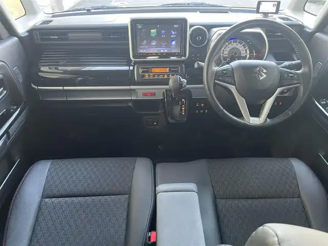 スズキ スペーシア カスタム HYBRID XS ターボ 愛知県 2018(平30)年 7万km ブルーイッシュブラックパール3 IC付ターボ/両側パワースライドドア/純正メモリナビ〈CN-RZ83〉/・DVD／Bluetooth／地デジTV/パノラミックビューモニター/クルーズコントロール/ヘッドアップディスプレ/合皮＆ファブリックコンビシート/運転席シートヒーター/LEDヘッドライト＆フォグランプ/サイドスポイラー＆リアスポイラー/エコクール／リアヒーターダクト/後席左右パーソナルテーブル/スズキセーフティサポート/・デュアルセンサーブレーキサポート/・誤発進抑制機能/・車線逸脱警報/・ふらつき警報/・先行車発進告知機能/・リアパーキングセンサー/ビルトインETC/GPSレーダー〈GWR81sd〉/前方ドライブレコーダー〈DRV517S〉/スマートキー＆プッシュスタート/純正15インチAW
