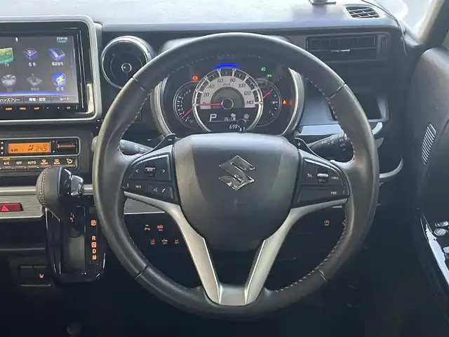 スズキ スペーシア カスタム HYBRID XS ターボ 愛知県 2018(平30)年 7万km ブルーイッシュブラックパール3 IC付ターボ/両側パワースライドドア/純正メモリナビ〈CN-RZ83〉/・DVD／Bluetooth／地デジTV/パノラミックビューモニター/クルーズコントロール/ヘッドアップディスプレ/合皮＆ファブリックコンビシート/運転席シートヒーター/LEDヘッドライト＆フォグランプ/サイドスポイラー＆リアスポイラー/エコクール／リアヒーターダクト/後席左右パーソナルテーブル/スズキセーフティサポート/・デュアルセンサーブレーキサポート/・誤発進抑制機能/・車線逸脱警報/・ふらつき警報/・先行車発進告知機能/・リアパーキングセンサー/ビルトインETC/GPSレーダー〈GWR81sd〉/前方ドライブレコーダー〈DRV517S〉/スマートキー＆プッシュスタート/純正15インチAW