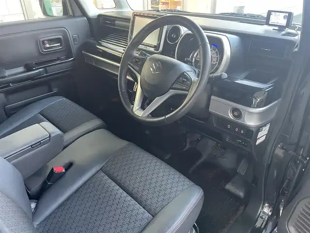 スズキ スペーシア カスタム HYBRID XS ターボ 愛知県 2018(平30)年 7万km ブルーイッシュブラックパール3 IC付ターボ/両側パワースライドドア/純正メモリナビ〈CN-RZ83〉/・DVD／Bluetooth／地デジTV/パノラミックビューモニター/クルーズコントロール/ヘッドアップディスプレ/合皮＆ファブリックコンビシート/運転席シートヒーター/LEDヘッドライト＆フォグランプ/サイドスポイラー＆リアスポイラー/エコクール／リアヒーターダクト/後席左右パーソナルテーブル/スズキセーフティサポート/・デュアルセンサーブレーキサポート/・誤発進抑制機能/・車線逸脱警報/・ふらつき警報/・先行車発進告知機能/・リアパーキングセンサー/ビルトインETC/GPSレーダー〈GWR81sd〉/前方ドライブレコーダー〈DRV517S〉/スマートキー＆プッシュスタート/純正15インチAW
