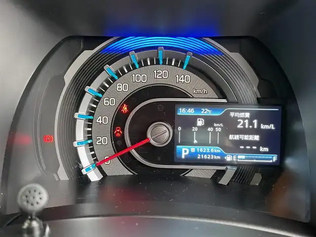 スズキ ハスラー Jスタイル Ⅱ 島根県 2023(令5)年 2.2万km クールカーキパールメタリック/ソフトベージュメタリック ワンオーナー　/純正ディスプレイオーディオ　/ＤＶＤ再生　/Ｂｌｕｅｔｏｏｔｈ接続　/バックカメラ　/ビルトインＥＴＣ　/アダプティブクルーズコントロール　/衝突軽減ブレーキ　/レーンキープアシスト　/後方コーナーセンサー　/前席シートヒーター　/スマートキー/純正LEDライト/純正１５インチアルミホイール/純正フロアマット/保証書・取扱説明書/スペアキー１本/社外アルミ＆スタッドレスタイヤ４本セット積み込み