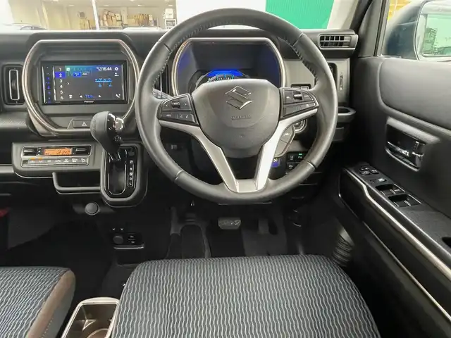 スズキ ハスラー Jスタイル Ⅱ 島根県 2023(令5)年 2.2万km クールカーキパールメタリック/ソフトベージュメタリック ワンオーナー　/純正ディスプレイオーディオ　/ＤＶＤ再生　/Ｂｌｕｅｔｏｏｔｈ接続　/バックカメラ　/ビルトインＥＴＣ　/アダプティブクルーズコントロール　/衝突軽減ブレーキ　/レーンキープアシスト　/後方コーナーセンサー　/前席シートヒーター　/スマートキー/純正LEDライト/純正１５インチアルミホイール/純正フロアマット/保証書・取扱説明書/スペアキー１本/社外アルミ＆スタッドレスタイヤ４本セット積み込み