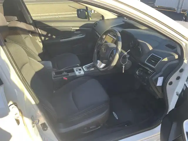 スバル レヴォーグ 1．6GT アイサイト プラウドED 山形県 2015(平27)年 11.1万km クリスタルホワイトP (株)IDOMが運営する【じしゃロン山形店】の自社ローン専用車両になります。/こちらは現金またはオートローンご利用時の価格です。/自社ローンご希望の方は別途その旨お申付け下さい。/Stradaナビ/クルーズコントロール/ビルトインETC/サイドカメラ/プッシュスタート/スマートキー/スペアキー/サマータイヤ4本積み込み（ホイール付）/積み込みタイヤサイズ＊215/50ZR17＊