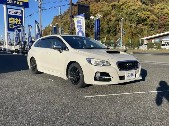 スバル レヴォーグ 1．6GT アイサイト プラウドED 山形県 2015(平27)年 11.1万km クリスタルホワイトP (株)IDOMが運営する【じしゃロン山形店】の自社ローン専用車両になります。/こちらは現金またはオートローンご利用時の価格です。/自社ローンご希望の方は別途その旨お申付け下さい。/Stradaナビ/クルーズコントロール/ビルトインETC/サイドカメラ/プッシュスタート/スマートキー/スペアキー/サマータイヤ4本積み込み（ホイール付）/積み込みタイヤサイズ＊215/50ZR17＊
