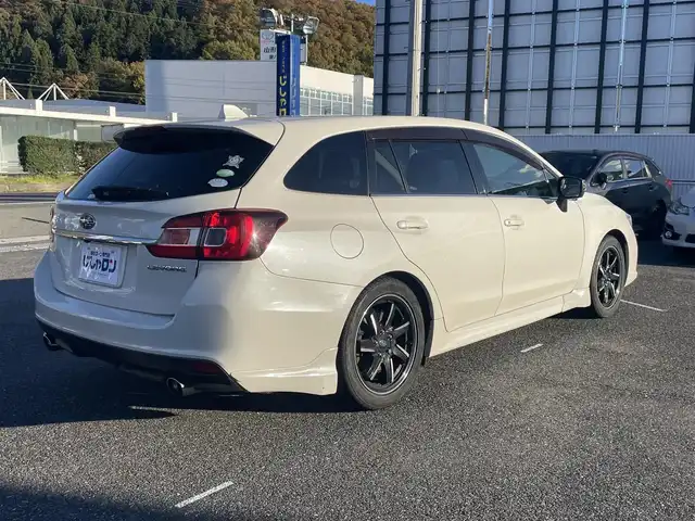 スバル レヴォーグ 1．6GT アイサイト プラウドED 山形県 2015(平27)年 11.1万km クリスタルホワイトP (株)IDOMが運営する【じしゃロン山形店】の自社ローン専用車両になります。/こちらは現金またはオートローンご利用時の価格です。/自社ローンご希望の方は別途その旨お申付け下さい。/Stradaナビ/クルーズコントロール/ビルトインETC/サイドカメラ/プッシュスタート/スマートキー/スペアキー/サマータイヤ4本積み込み（ホイール付）/積み込みタイヤサイズ＊215/50ZR17＊