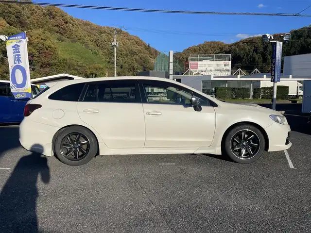 スバル レヴォーグ 1．6GT アイサイト プラウドED 山形県 2015(平27)年 11.1万km クリスタルホワイトP (株)IDOMが運営する【じしゃロン山形店】の自社ローン専用車両になります。/こちらは現金またはオートローンご利用時の価格です。/自社ローンご希望の方は別途その旨お申付け下さい。/Stradaナビ/クルーズコントロール/ビルトインETC/サイドカメラ/プッシュスタート/スマートキー/スペアキー/サマータイヤ4本積み込み（ホイール付）/積み込みタイヤサイズ＊215/50ZR17＊