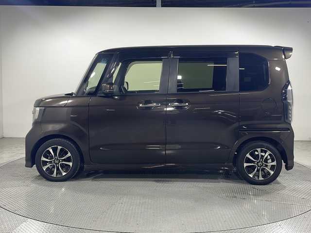 ホンダ Ｎ ＢＯＸ カスタム G L ホンダセンシング 広島県 2019(平31)年 4.4万km プレミアムグラマラスブロンズP 純正8型ナビ（DVD/フルセグTV/Bluetooth）/両側パワースライドドア/バックカメラ/ホンダセンシング/・衝突軽減ブレーキ/・レーンキープアシスト/・アダプティブクルーズコントロール/・誤発進抑制機能/リヤパーキングセンサー/LEDヘッドランプ/純正14インチAW/ビルトインETC/ドライブレコーダー/USB入力端子