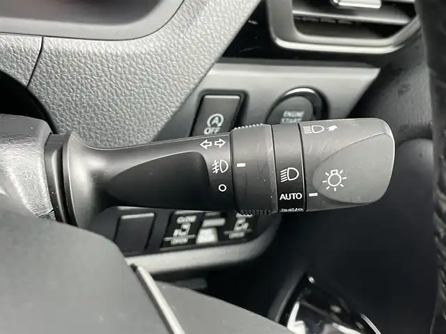 トヨタ ヴォクシー ZS 煌Ⅲ 千葉県 2021(令3)年 1.7万km ホワイトパールクリスタルシャイン 純正９インチナビ　/バックカメラ　/後席モニター　/ＨＤＭＩ　/ビルトインＥＴＣ　/スマートキー　/両側パワースライドドア　/トヨタセーフティセンス　/ＬＥＤヘッドライト　/オートハイビーム　/オートライト　/純正アルミホイール/パワーウィンドウ/パワーステアリング/ABS