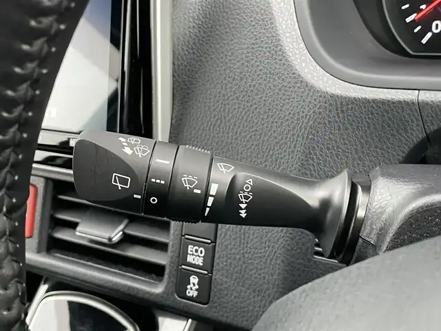 トヨタ ヴォクシー ZS 煌Ⅲ 千葉県 2021(令3)年 1.7万km ホワイトパールクリスタルシャイン 純正９インチナビ　/バックカメラ　/後席モニター　/ＨＤＭＩ　/ビルトインＥＴＣ　/スマートキー　/両側パワースライドドア　/トヨタセーフティセンス　/ＬＥＤヘッドライト　/オートハイビーム　/オートライト　/純正アルミホイール/パワーウィンドウ/パワーステアリング/ABS