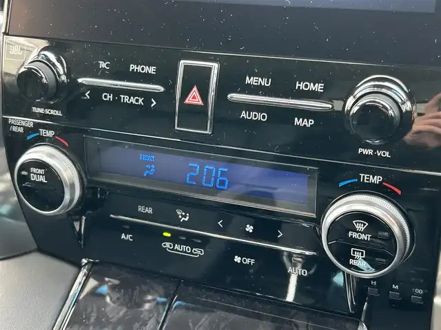 トヨタ アルファード S Cパッケージ 群馬県 2020(令2)年 5.7万km ブラック ツインムーンルーフ/モデリスタエアロ(F/S/R)/シグネチャーイルミブレード/純正10.1型SDナビ・フルセグTV/CD・DVD・BD・BT・Miracast/Apple CarPlay・Android Auto/JBLプレミアムサウンドシステム/13.3型リアエンターテインメントシステム/デジタルインナーミラー/黒革シート/前席パワーシート/前席エアシート・ヒーター/ステアリングヒーター/両側パワースライドドア/パワーバックドア/セーフティセンス/プリクラッシュセーフティ/レーダークルーズコントロール/レーントレーシングアシスト/アダプティブハイビームシステム/パーキングサポートブレーキ/ビルトインETC2.0/3眼LEDヘッドランプ/LEDフォグランプ/走行中視聴可能TVキット/取説・保証書/スマートキー×2