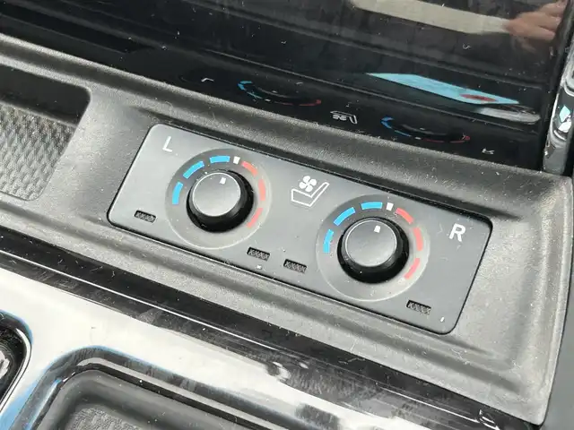 トヨタ アルファード S Cパッケージ 群馬県 2020(令2)年 5.7万km ブラック ツインムーンルーフ/モデリスタエアロ(F/S/R)/シグネチャーイルミブレード/純正10.1型SDナビ・フルセグTV/CD・DVD・BD・BT・Miracast/Apple CarPlay・Android Auto/JBLプレミアムサウンドシステム/13.3型リアエンターテインメントシステム/デジタルインナーミラー/黒革シート/前席パワーシート/前席エアシート・ヒーター/ステアリングヒーター/両側パワースライドドア/パワーバックドア/セーフティセンス/プリクラッシュセーフティ/レーダークルーズコントロール/レーントレーシングアシスト/アダプティブハイビームシステム/パーキングサポートブレーキ/ビルトインETC2.0/3眼LEDヘッドランプ/LEDフォグランプ/走行中視聴可能TVキット/取説・保証書/スマートキー×2