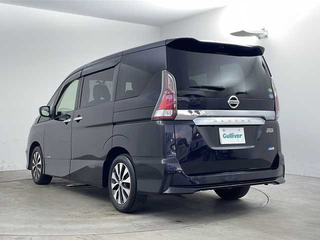 日産 セレナ ハイウェイスター 兵庫県 2017(平29)年 5.6万km ダイヤモンドブラック ・社外ナビ（MDV-D5048TW）/CD/DVD/SD/Bluetooth/TV/・バックカメラ/・両側パワースライドドア/・左側タッチフリースライドドア/・ドライブレコーダー/・インテリジェントキー/・プッシュスタート/・アイドリングストップ/・ＬＥＤヘッドライト/・クルーズコントロール/・エマージェンシーブレーキ/・レーンキープアシスト/・保証書/・取扱説明書