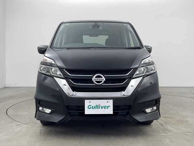 日産 セレナ ハイウェイスター 兵庫県 2017(平29)年 5.6万km ダイヤモンドブラック ・社外ナビ（MDV-D5048TW）/CD/DVD/SD/Bluetooth/TV/・バックカメラ/・両側パワースライドドア/・左側タッチフリースライドドア/・ドライブレコーダー/・インテリジェントキー/・プッシュスタート/・アイドリングストップ/・ＬＥＤヘッドライト/・クルーズコントロール/・エマージェンシーブレーキ/・レーンキープアシスト/・保証書/・取扱説明書