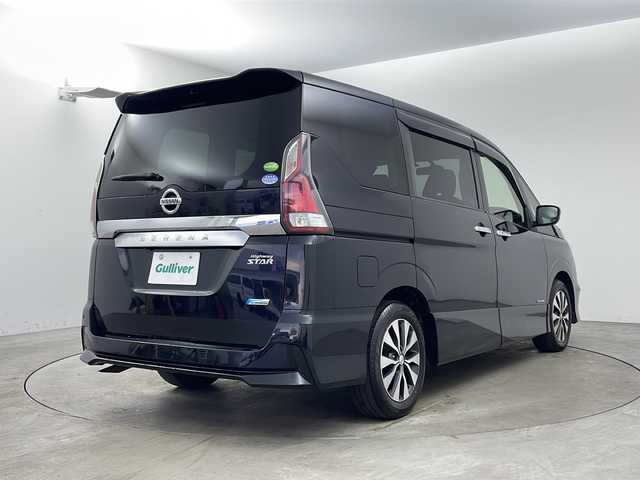 日産 セレナ ハイウェイスター 兵庫県 2017(平29)年 5.6万km ダイヤモンドブラック ・社外ナビ（MDV-D5048TW）/CD/DVD/SD/Bluetooth/TV/・バックカメラ/・両側パワースライドドア/・左側タッチフリースライドドア/・ドライブレコーダー/・インテリジェントキー/・プッシュスタート/・アイドリングストップ/・ＬＥＤヘッドライト/・クルーズコントロール/・エマージェンシーブレーキ/・レーンキープアシスト/・保証書/・取扱説明書