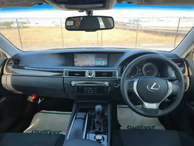 レクサス ＧＳ 300h 宮崎県 2013(平25)年 3.8万km ホワイトパールクリスタルシャイン 純正12.3型ナビ/フルセグTV/バックモニター/ビルトインETC/クルーズコントロール/クリアランスソナー/LEDヘッドランプ/オートライト/オートエアコン/革巻きステアリング/ステアリングスイッチ/パドルシフト/前席パワーシート/運転席シートメモリー/純正オプ18インチアルミホイール/スマートエントリー/スタートシステム/禁煙車