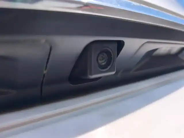 レクサス ＧＳ 300h 宮崎県 2013(平25)年 3.8万km ホワイトパールクリスタルシャイン 純正12.3型ナビ/フルセグTV/バックモニター/ビルトインETC/クルーズコントロール/クリアランスソナー/LEDヘッドランプ/オートライト/オートエアコン/革巻きステアリング/ステアリングスイッチ/パドルシフト/前席パワーシート/運転席シートメモリー/純正オプ18インチアルミホイール/スマートエントリー/スタートシステム/禁煙車