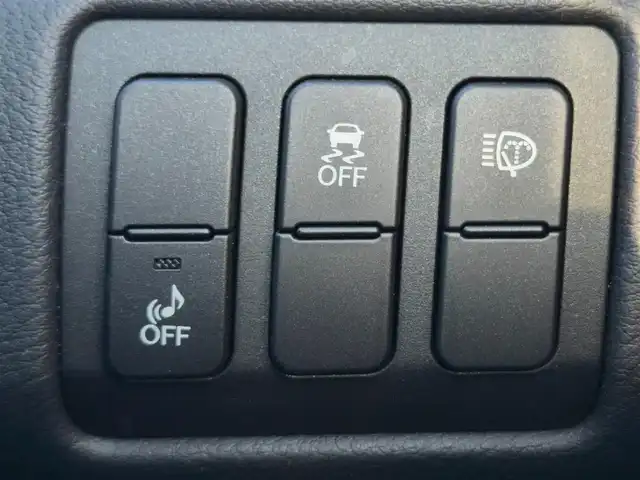 レクサス ＧＳ 300h 宮崎県 2013(平25)年 3.8万km ホワイトパールクリスタルシャイン 純正12.3型ナビ/フルセグTV/バックモニター/ビルトインETC/クルーズコントロール/クリアランスソナー/LEDヘッドランプ/オートライト/オートエアコン/革巻きステアリング/ステアリングスイッチ/パドルシフト/前席パワーシート/運転席シートメモリー/純正オプ18インチアルミホイール/スマートエントリー/スタートシステム/禁煙車