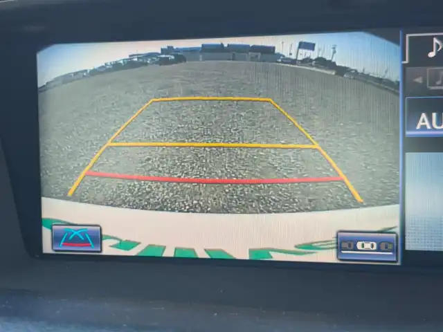 レクサス ＧＳ 300h 宮崎県 2013(平25)年 3.8万km ホワイトパールクリスタルシャイン 純正12.3型ナビ/フルセグTV/バックモニター/ビルトインETC/クルーズコントロール/クリアランスソナー/LEDヘッドランプ/オートライト/オートエアコン/革巻きステアリング/ステアリングスイッチ/パドルシフト/前席パワーシート/運転席シートメモリー/純正オプ18インチアルミホイール/スマートエントリー/スタートシステム/禁煙車