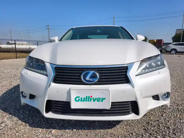 レクサス ＧＳ 300h 宮崎県 2013(平25)年 3.8万km ホワイトパールクリスタルシャイン 純正12.3型ナビ/フルセグTV/バックモニター/ビルトインETC/クルーズコントロール/クリアランスソナー/LEDヘッドランプ/オートライト/オートエアコン/革巻きステアリング/ステアリングスイッチ/パドルシフト/前席パワーシート/運転席シートメモリー/純正オプ18インチアルミホイール/スマートエントリー/スタートシステム/禁煙車