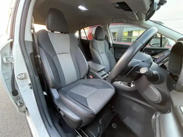 スバル インプレッサ ＸＶ 2．0i－S アイサイト 滋賀県 2019(平31)年 5.2万km クリスタルホワイトP 純正8インチナビ/バックカメラ/CD/DVD/USB/フルセグTV/アイサイト/衝突軽減ブレーキ/ブラインドスポットモニター/ETC/ハーフレザーシート/パワーシート/LEDヘッドライト/純正アルミホイール