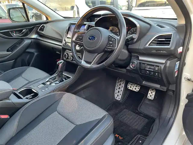 スバル インプレッサ ＸＶ 2．0i－S アイサイト 滋賀県 2019(平31)年 5.2万km クリスタルホワイトP 純正8インチナビ/バックカメラ/CD/DVD/USB/フルセグTV/アイサイト/衝突軽減ブレーキ/ブラインドスポットモニター/ETC/ハーフレザーシート/パワーシート/LEDヘッドライト/純正アルミホイール