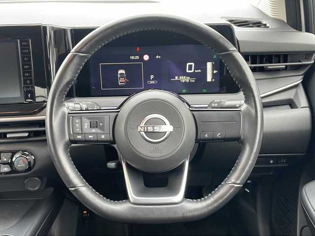 日産 ノート X FOUR 道東・釧路十勝 2023(令5)年 5万km ピュアホワイトパール 4WD/ディスプレイオーディオ/(AM/FM/BT/androidauto/applecarplay)/ドライブレコーダー 前のみ/ETC/バックカメラ/シートヒーター　前席/ステアリングヒーター/マイパイロット/純正フロアマット/コーナーセンサー　前後/オートライト/オートマチックハイビーム/盗難防止装置/ABS/横滑り防止装置/スペアキー/USB入力端子