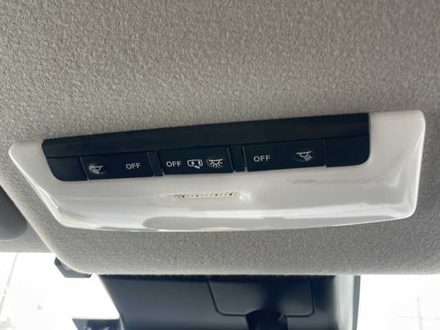 日産 ノート X FOUR 道東・釧路十勝 2023(令5)年 5万km ピュアホワイトパール 4WD/ディスプレイオーディオ/(AM/FM/BT/androidauto/applecarplay)/ドライブレコーダー 前のみ/ETC/バックカメラ/シートヒーター　前席/ステアリングヒーター/マイパイロット/純正フロアマット/コーナーセンサー　前後/オートライト/オートマチックハイビーム/盗難防止装置/ABS/横滑り防止装置/スペアキー/USB入力端子