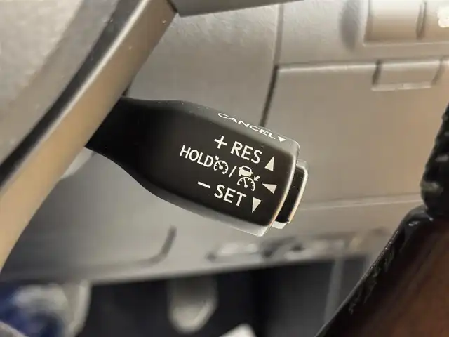 レクサス ＬＸ 570 群馬県 2016(平28)年 6.9万km ブラック Lexus Safety System +/プリクラッシュセーフティシステム/車線逸脱警報機能/アダプティブハイビームシステム/レーダークルーズコントロール/ブラインドスポットモニター/マルチテレインモニター/ヘッドアップディスプレイ/コーナーセンサー/純正ナビ/　フルセグ/BT/CD/DVD/Blu-ray/リヤシートエンターテインメントシステム/マークレビンソンプレミアムサウンドシステム/白レザーシート/サンルーフ/4WD/シートベンチレーション/ステアリングヒーター/クーラーボックス/パワーシート/LEDヘッドライト/電動リアゲート/シーケンシャルウィンカー/純正21インチAW/純正フロアマット/ビルトインETC2.0/ドライブレコーダー/ステアリングスイッチ