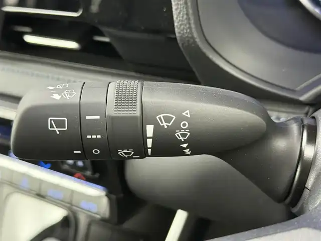 トヨタ ヴォクシー ハイブリッド S－Z 愛知県 2025(令7)年 0.1千km ホワイトパールクリスタルシャイン トヨタセーフティーセンス/レーダークルーズコントロール/両側パワースライドドア/パワーバックドア/AC100V/純正ディスプレイナビ/・フルセグTV/・Bluetooth/・AM/FM/・Applecarplay/革巻きステアリング/ステアリングリモコン/シートヒーター/ハーフレザーシート/ETC2.0/電動パーキングアシスト/ディライト/純正AW